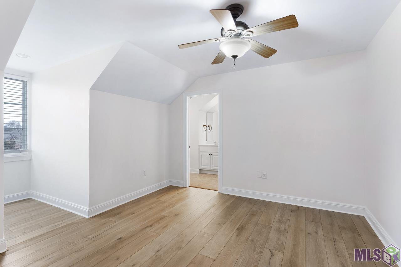 2912 Rue Dauphine Baton Rouge, LA 70810 - Photo 26 of 33 BEDROOM #3 ON 2ND FLOOR