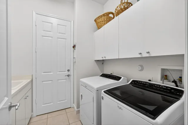 $1,999,000 | 502 VÃa Toledo, Palm Beach Gardens, FL 33418