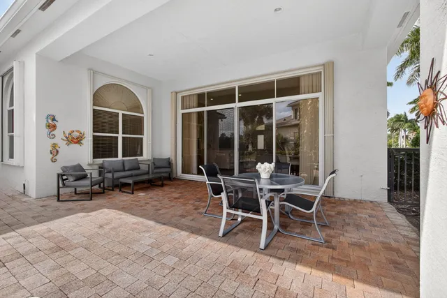 $1,999,000 | 502 VÃa Toledo, Palm Beach Gardens, FL 33418