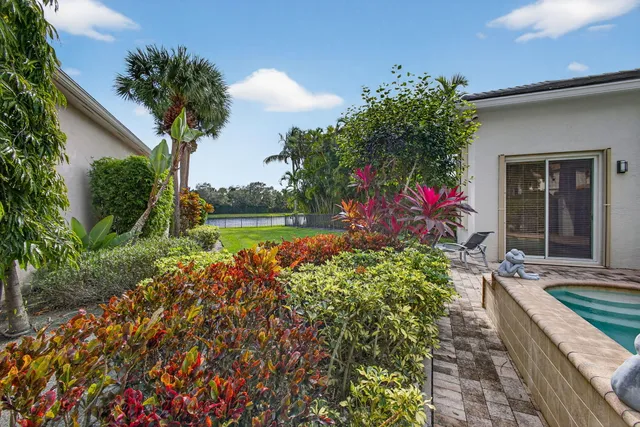 $1,999,000 | 502 VÃa Toledo, Palm Beach Gardens, FL 33418