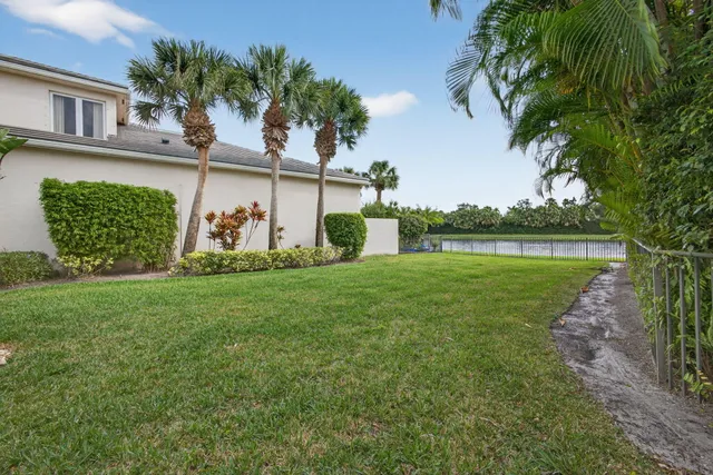 $1,999,000 | 502 VÃa Toledo, Palm Beach Gardens, FL 33418