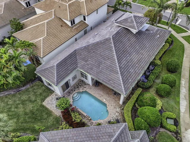 $1,999,000 | 502 VÃa Toledo, Palm Beach Gardens, FL 33418