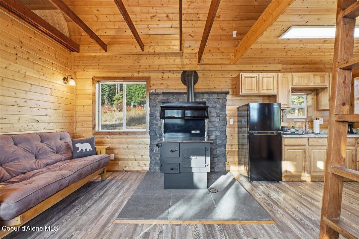 1435 Canyon Ridge Lane Plummer, ID 83851 - Photo 15 of 74 15-Living Room