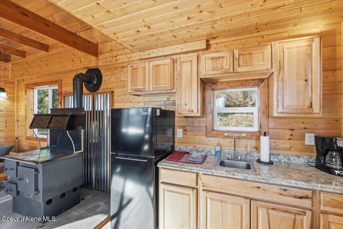 1435 Canyon Ridge Lane Plummer, ID 83851 - Photo 38 of 74 37-Kitchen