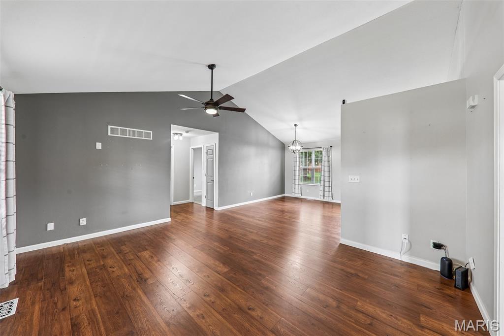 409 Hartman Lane Waterloo, IL 62298 - Photo 8 of 31