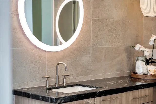 $1,999,999 | 111 Linda Vista, Irvine, CA 92618