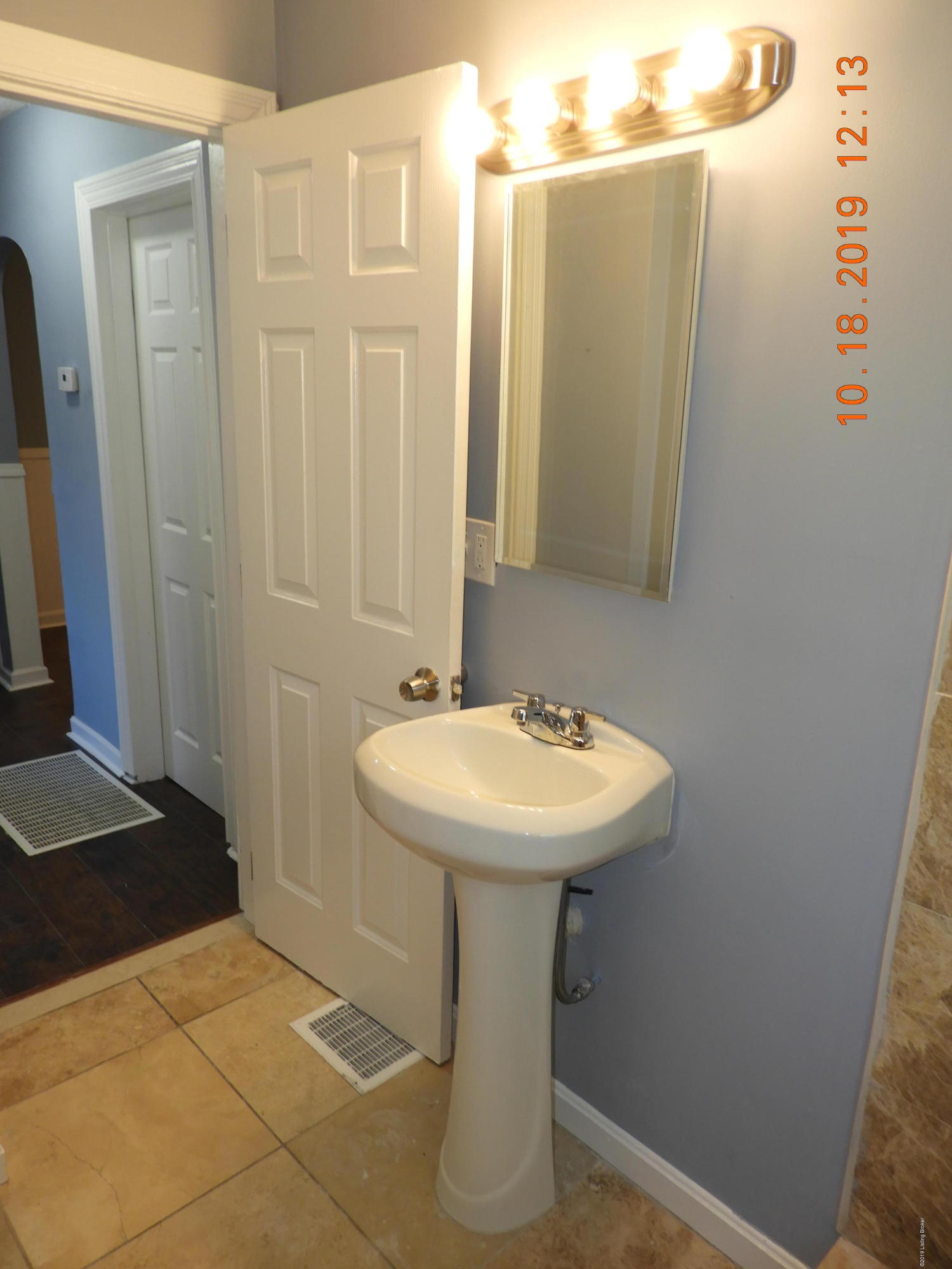 3306 Farnsley Road Louisville, KY 40216 - Photo 21 of 76 DSCN4756