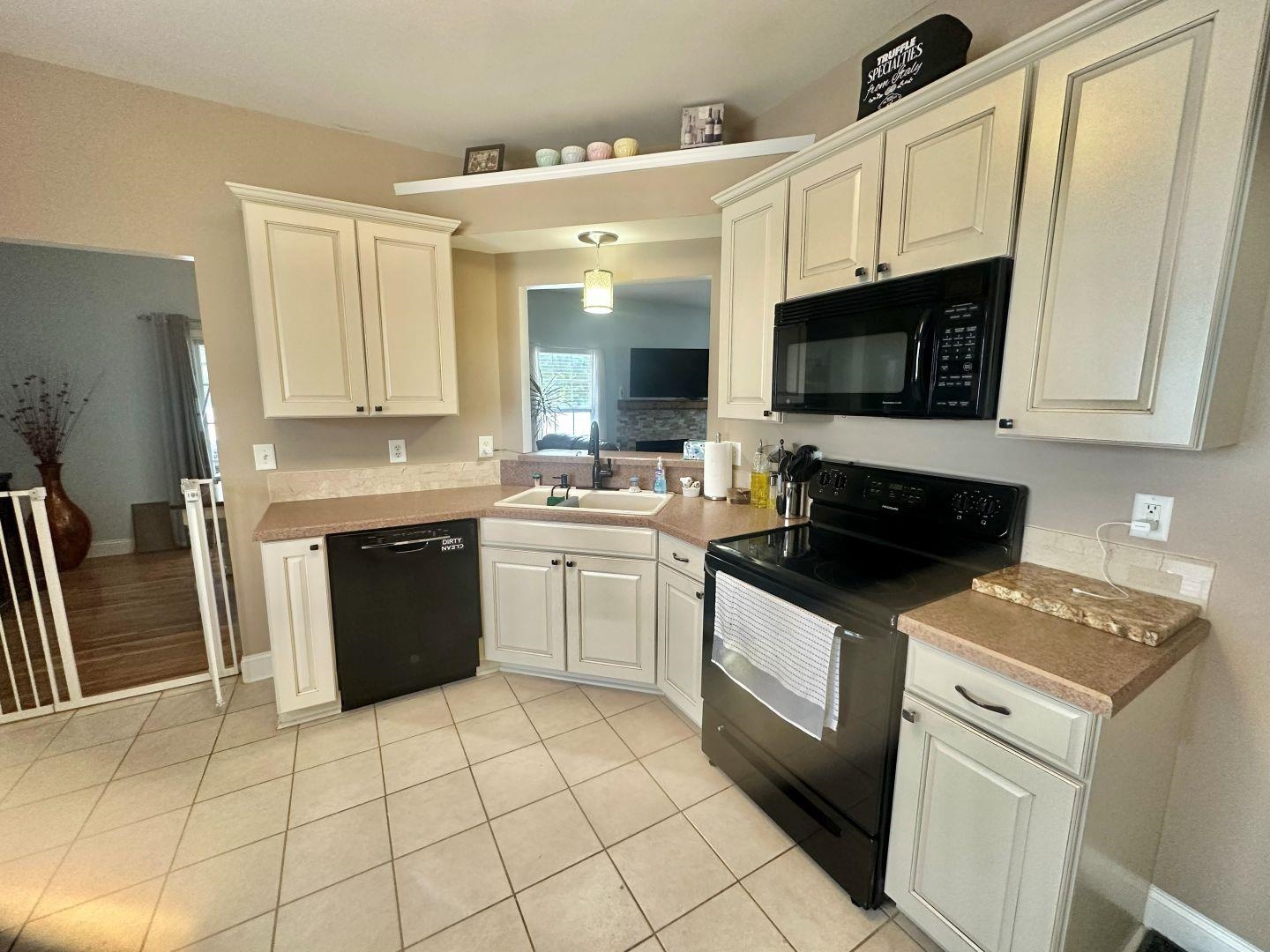644 Seth Lane Longs, SC 29568 - Photo 7 of 40 Gallery Image 7