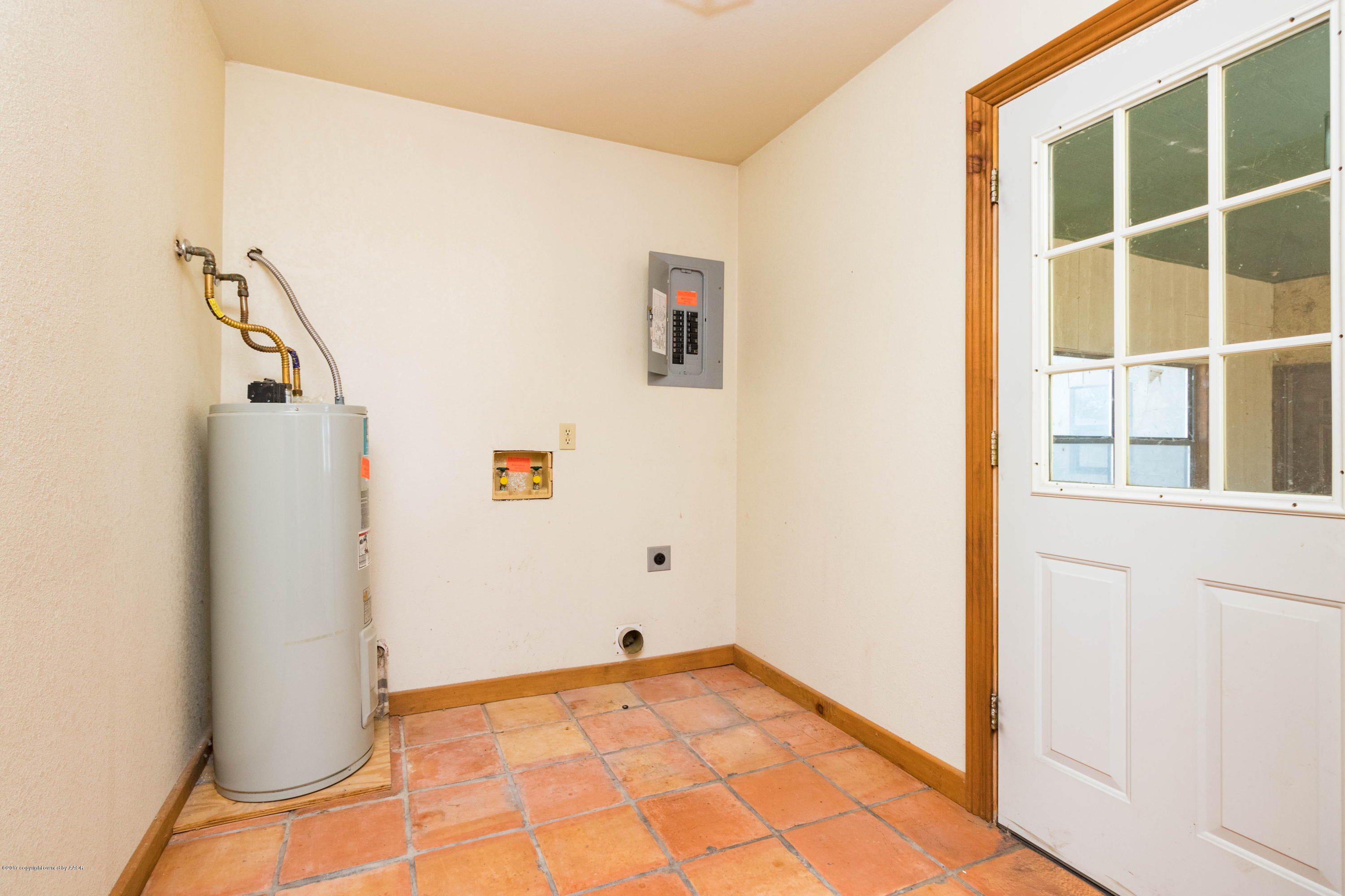 20501 Raintree Lane Canyon, TX 79015 - Photo 18 of 44 UTILITY ROOM