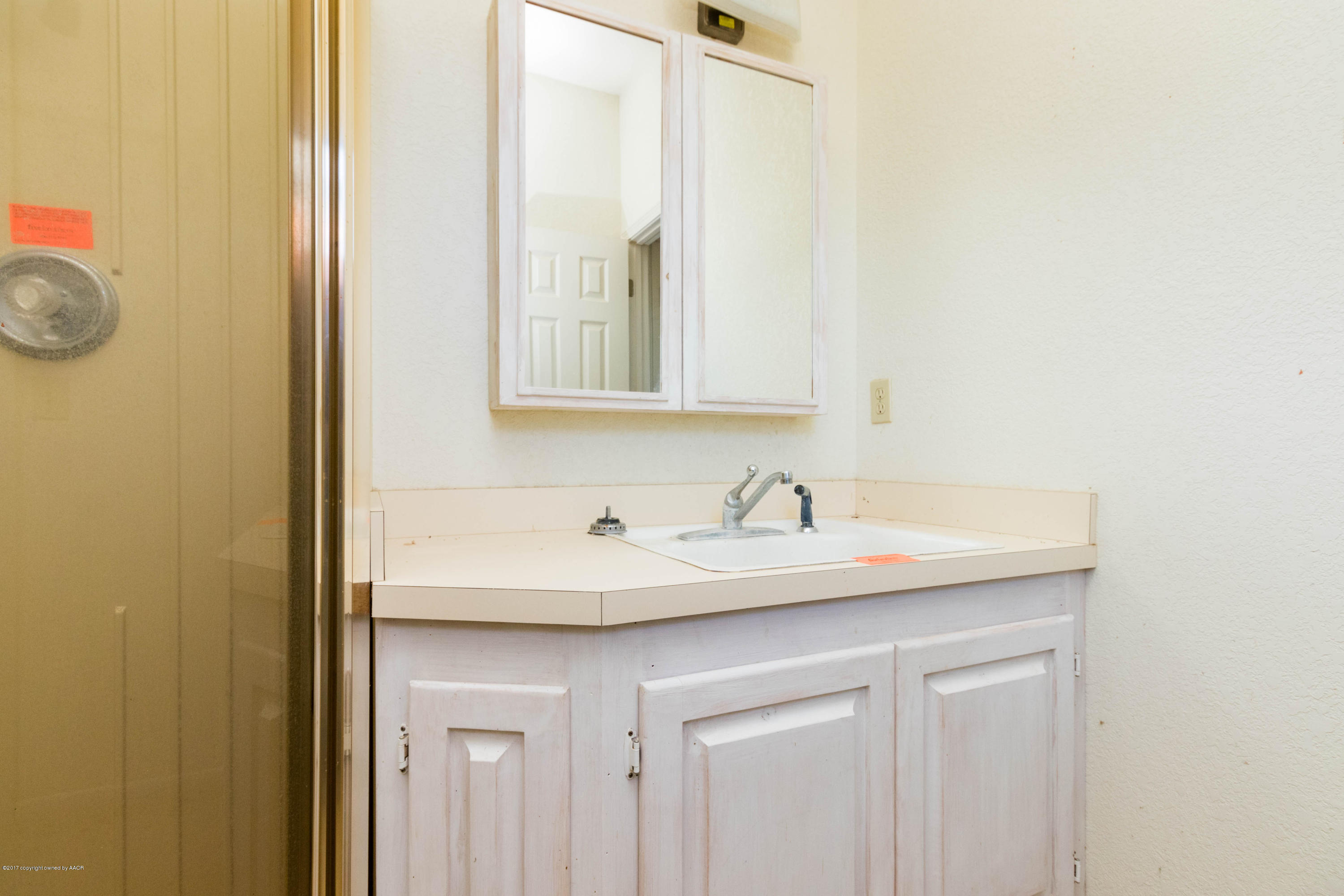 20501 Raintree Lane Canyon, TX 79015 - Photo 28 of 44 BATHROOM IN GARAGE /SHOP