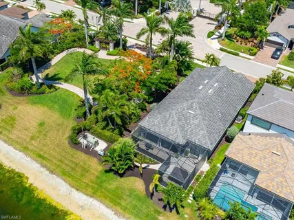 $995,000 | 7225 Wilton Drive North, Naples, FL 34109