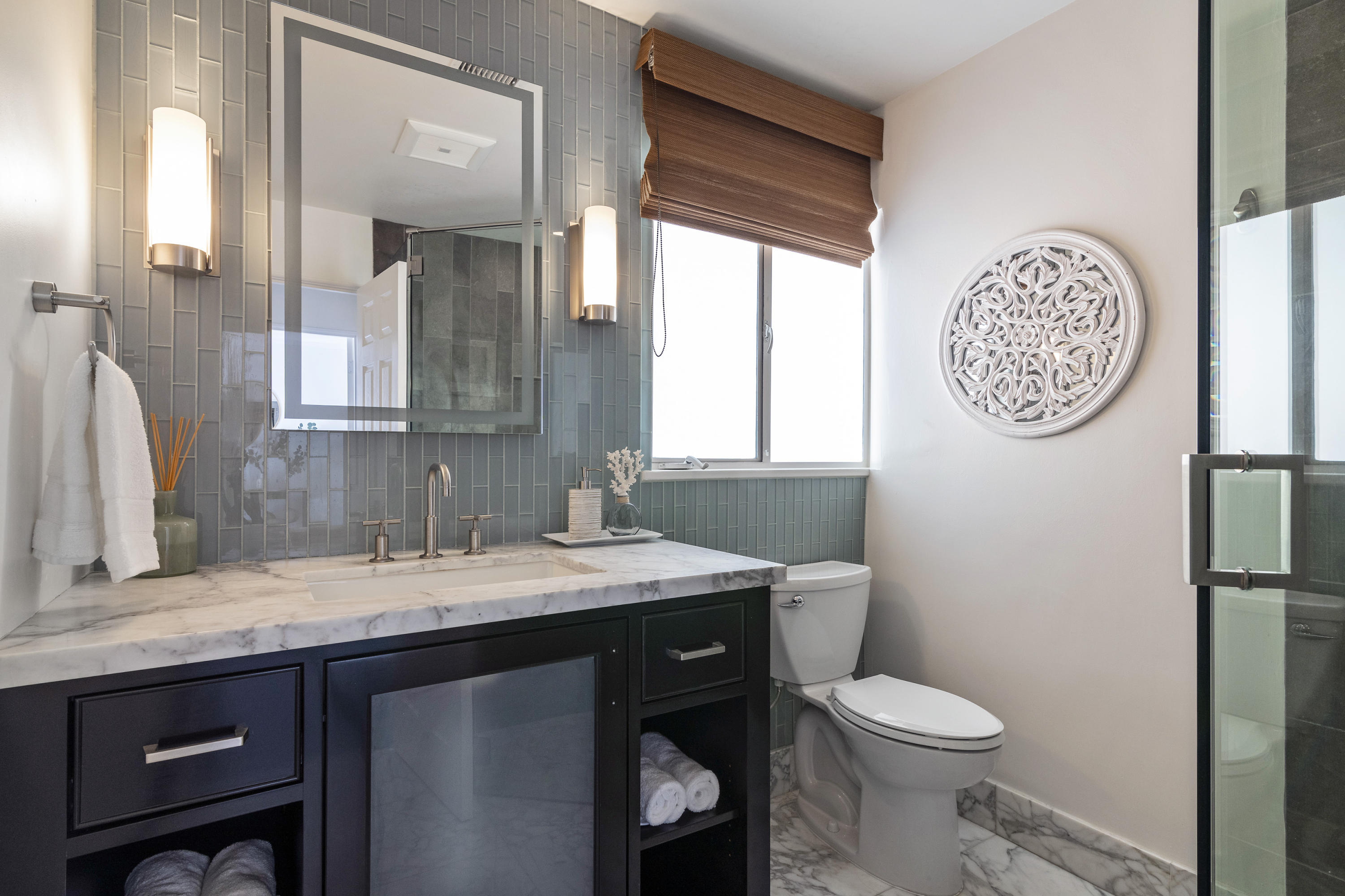 1314 Hillcrest Road Santa Barbara, CA 93103 - Photo 14 of 24 Bathroom