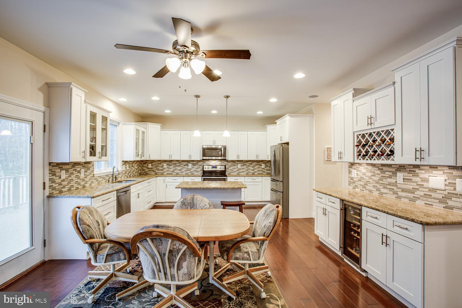 2252 Partlow Road Beaverdam, VA 23015 - Photo 13 of 52 Spacious kitchen with wine storage