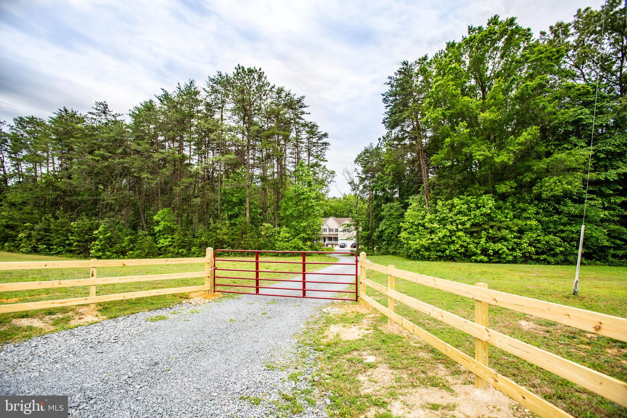 2252 Partlow Road Beaverdam, VA 23015 - Photo 46 of 52 Beautiful New Private Gate