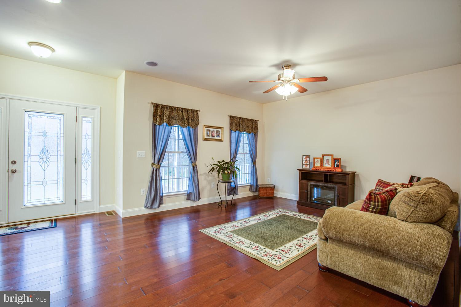 2252 Partlow Road Beaverdam, VA 23015 - Photo 5 of 52 Formal living room