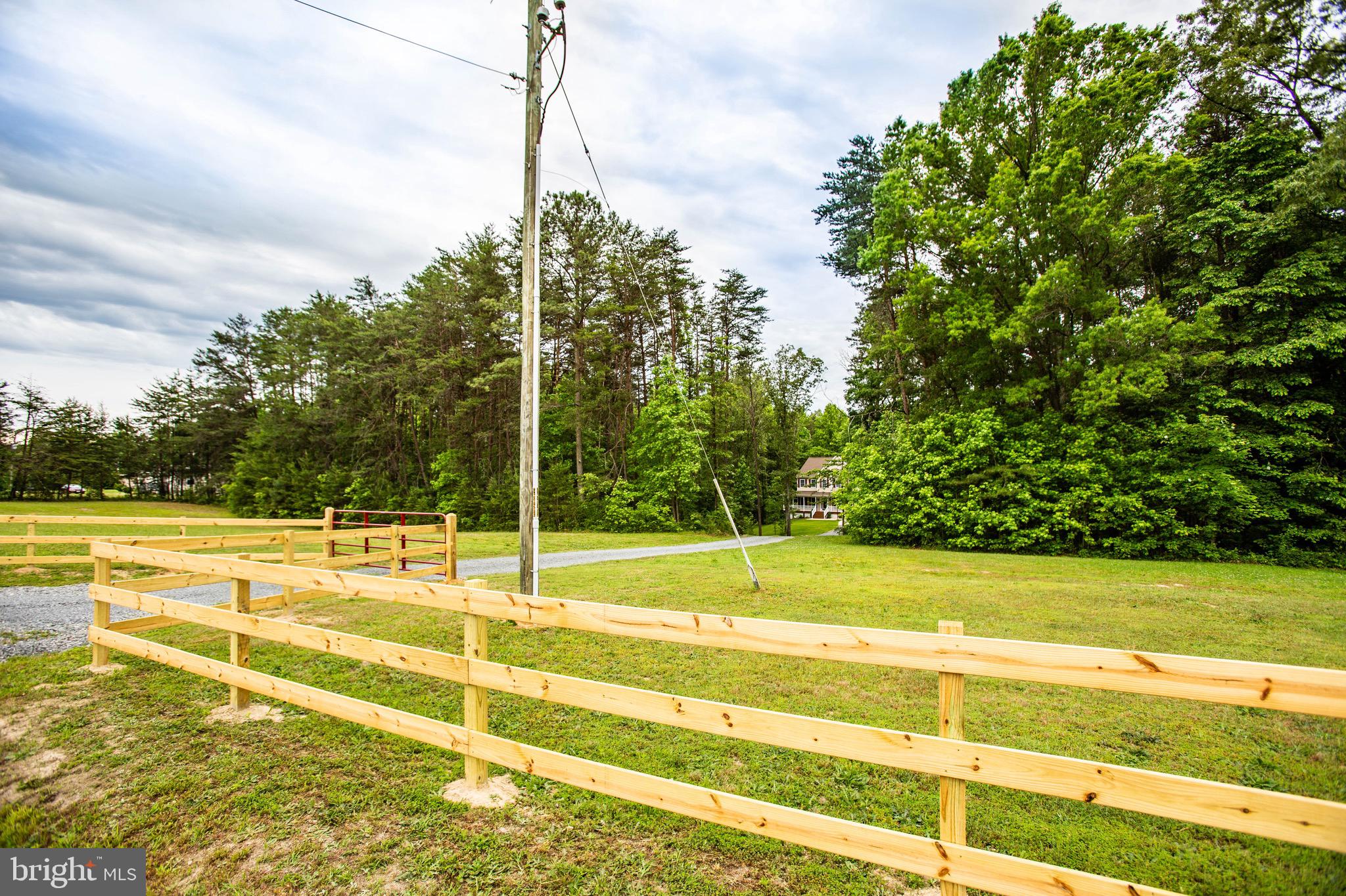 2252 Partlow Road Beaverdam, VA 23015 - Photo 50 of 52 New Fence