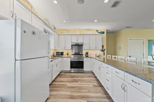 $1,299,999 | 8162 Gulf Boulevard, Navarre Beach, FL 32566