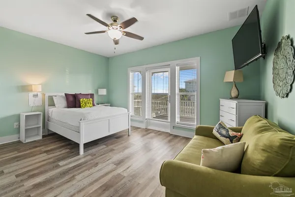 $1,299,999 | 8162 Gulf Boulevard, Navarre Beach, FL 32566