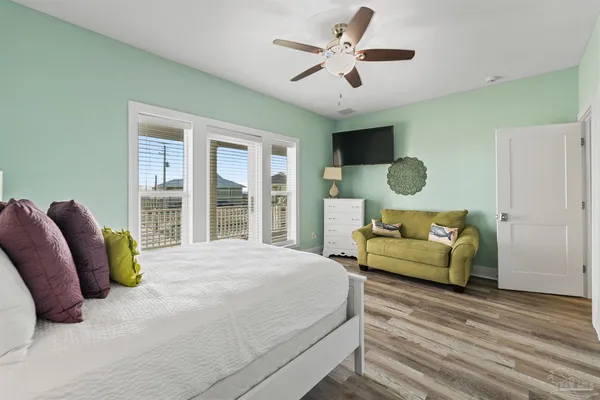 $1,299,999 | 8162 Gulf Boulevard, Navarre Beach, FL 32566