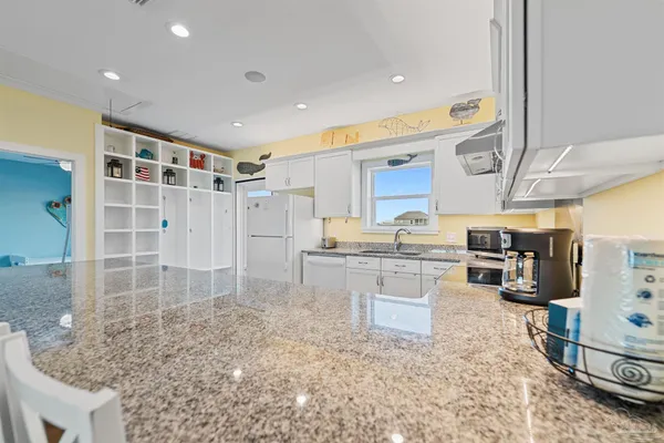 $1,299,999 | 8162 Gulf Boulevard, Navarre Beach, FL 32566