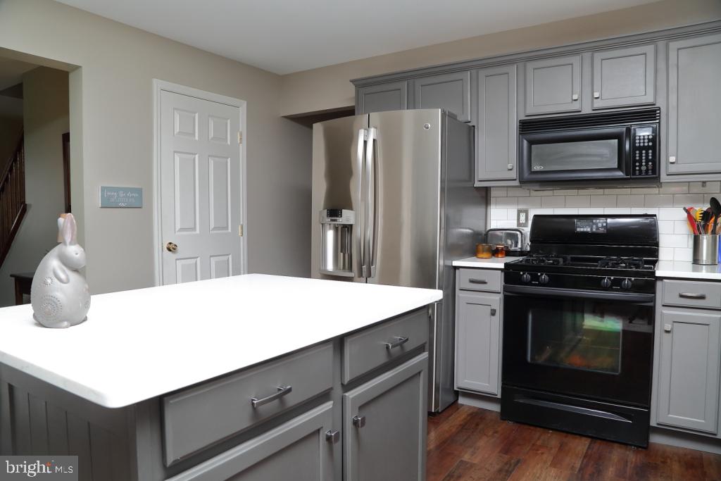 276 Cambridge Lane Lititz, PA 17543 - Photo 16 of 41