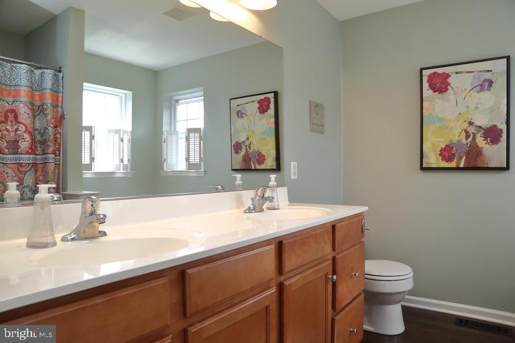 276 Cambridge Lane Lititz, PA 17543 - Photo 33 of 41