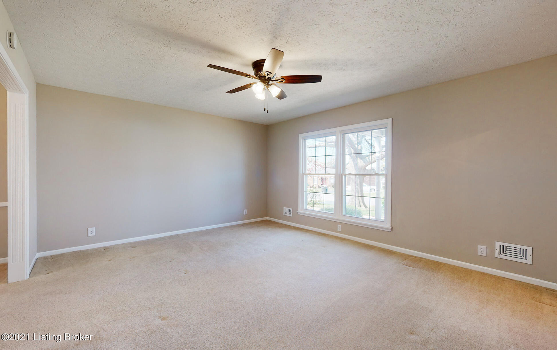 5505 Cumnock Road Louisville, KY 40291 - Photo 14 of 61 5505-Cumnock-Rd-20210408-006