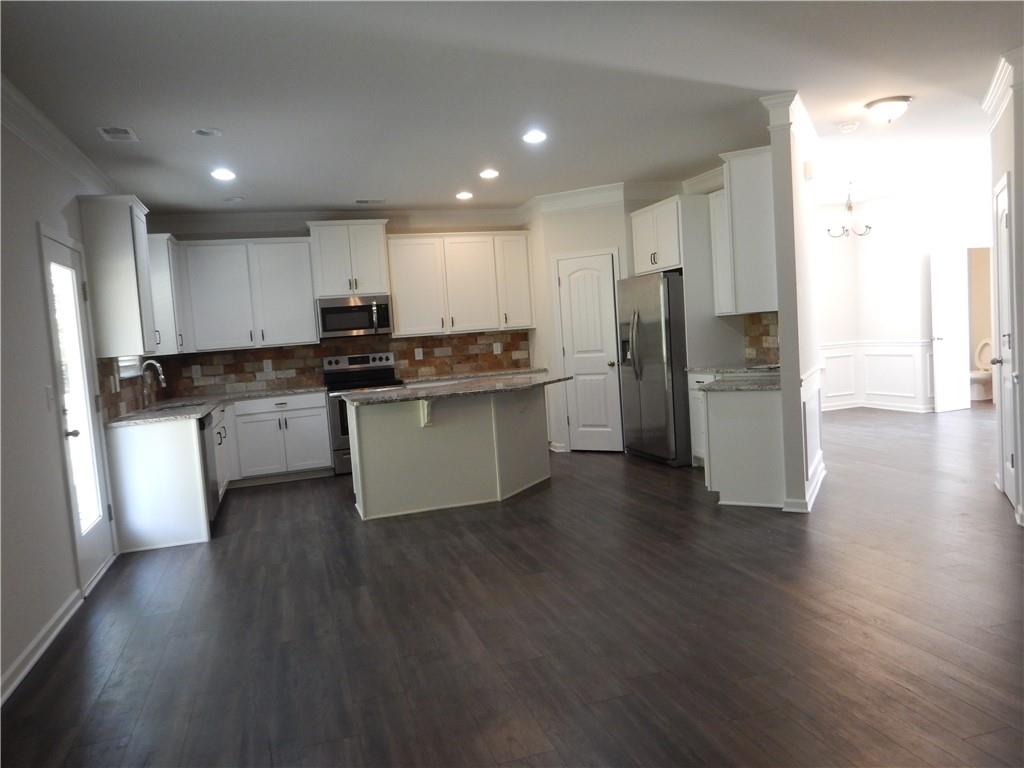 720 Country Ridge Drive Hoschton, GA 30548 - Photo 4 of 25