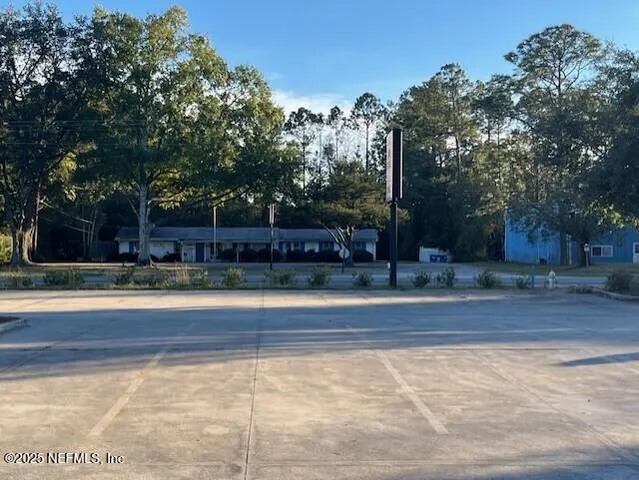 a view of a bath tub