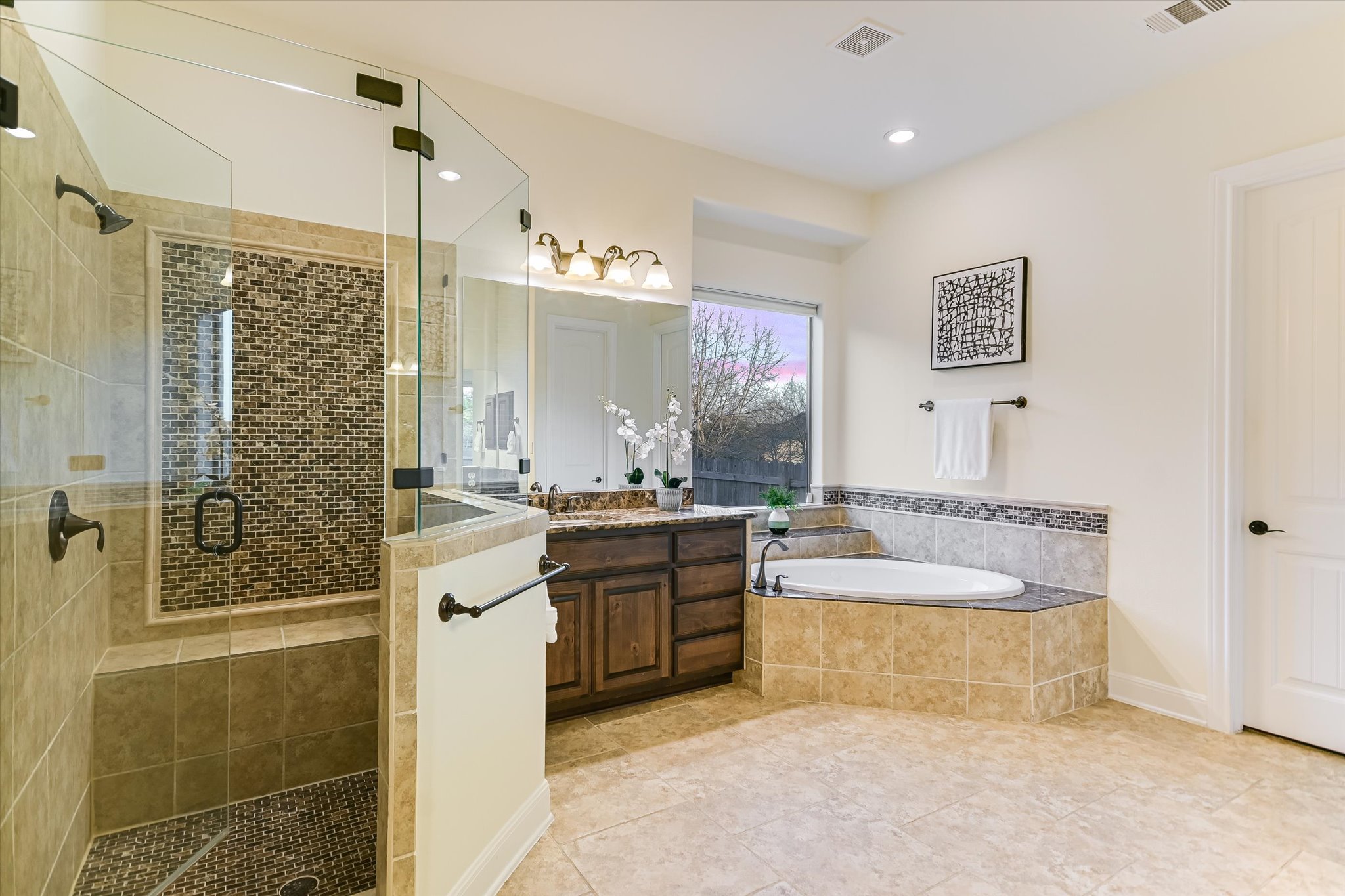 600 Emerald Ridge Drive Austin, TX 78732 - Photo 22 of 40