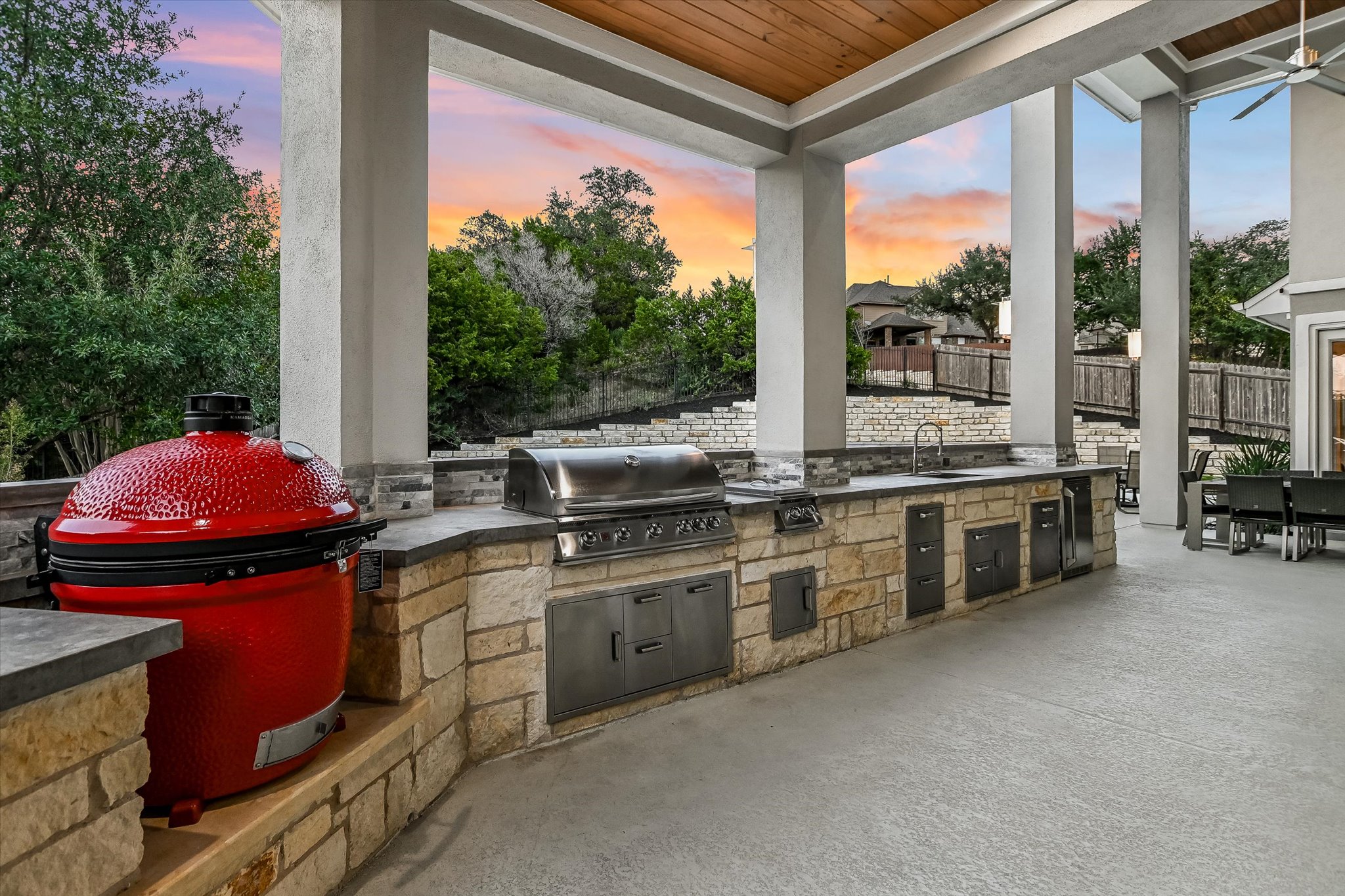 600 Emerald Ridge Drive Austin, TX 78732 - Photo 3 of 40