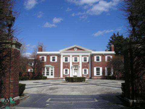 160 Provencal Road Grosse Pointe, MI 48236 - Photo 3 of 3 853693-2.JPG