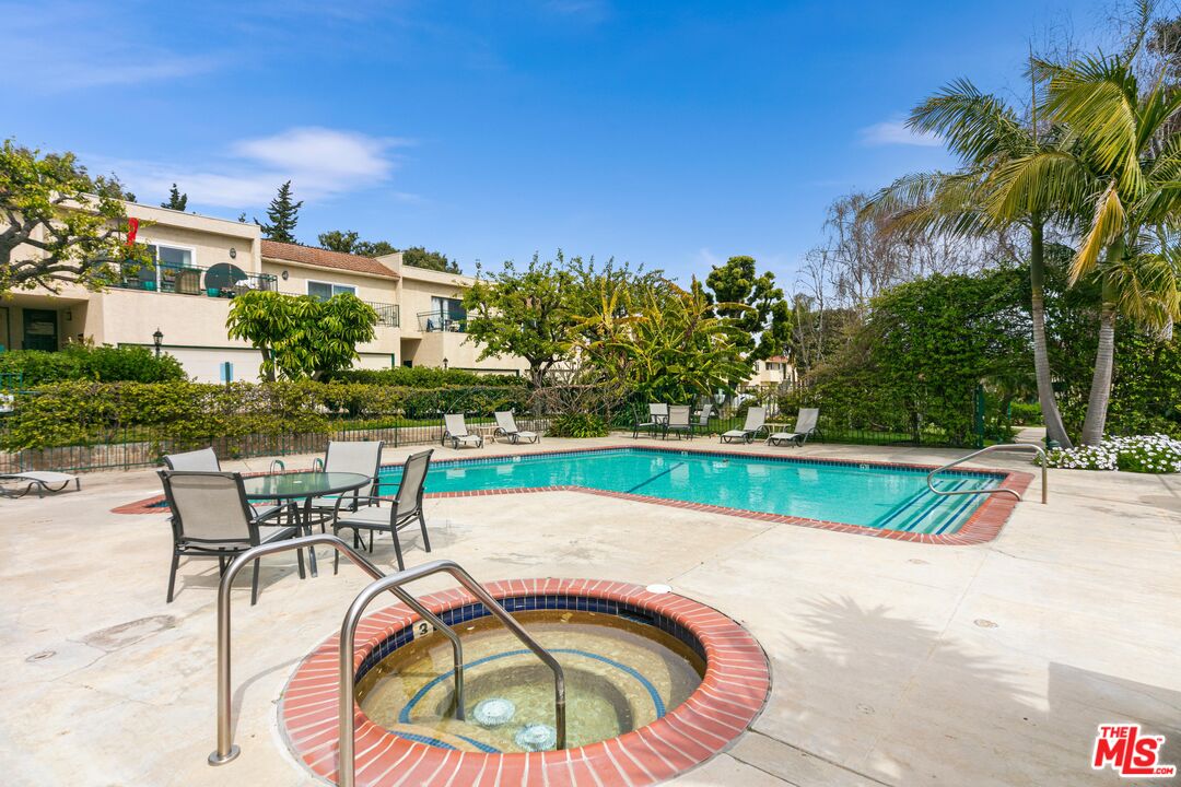 6481 Kanan Dume Road Malibu, CA 90265 - Photo 22 of 27