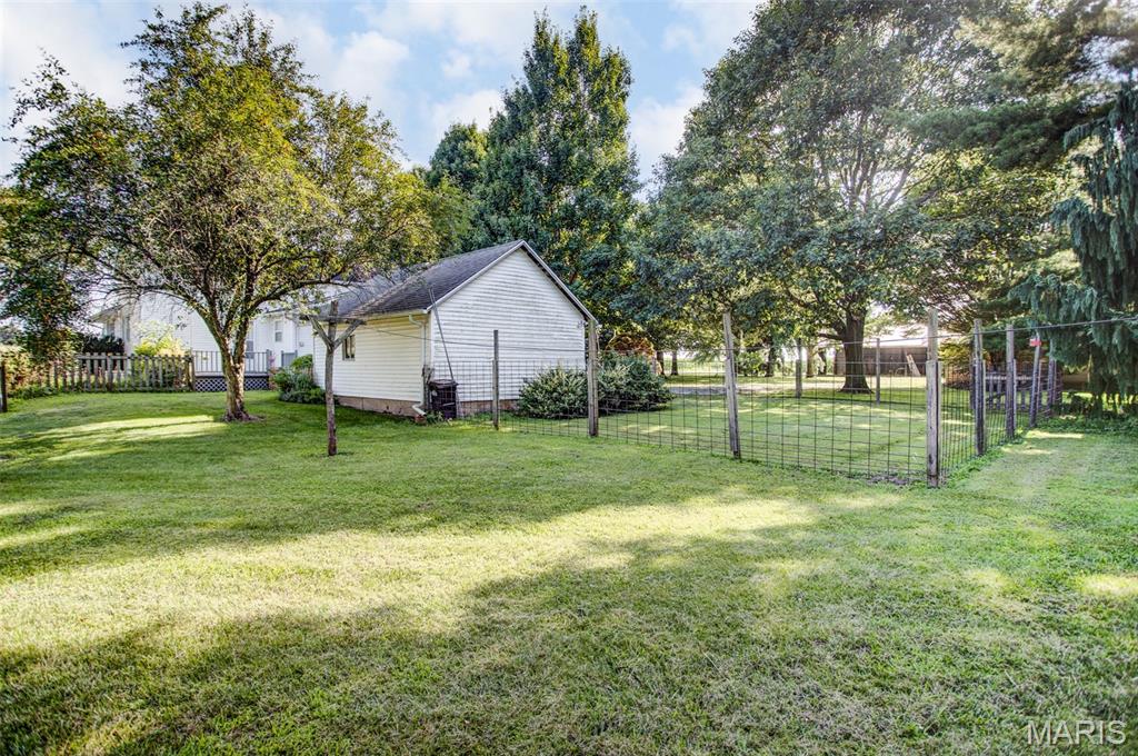 6063 Seiler Road Dorsey, IL 62021 - Photo 6 of 80