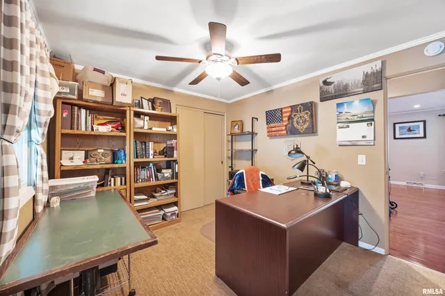 $207,900 | 335 North Lakeshore Drive, Hanna City, IL 61536