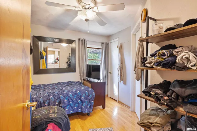 $207,900 | 335 North Lakeshore Drive, Hanna City, IL 61536