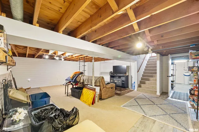 $207,900 | 335 North Lakeshore Drive, Hanna City, IL 61536