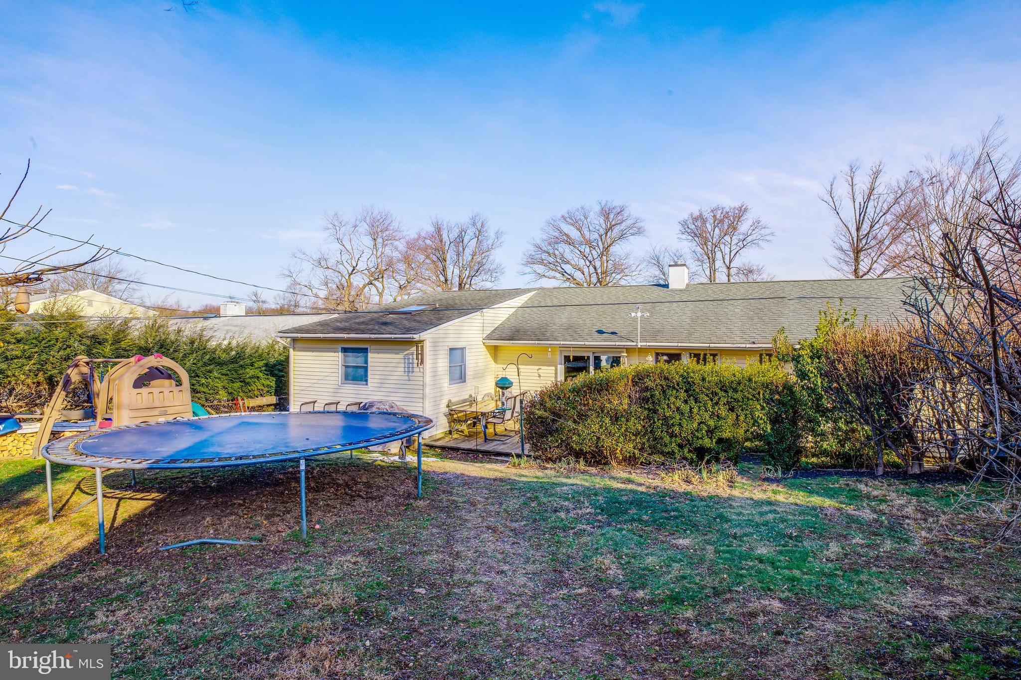 210 Suffolk Road Fairless Hills, PA 19030 - Photo 17 of 18 Gallery Image 17