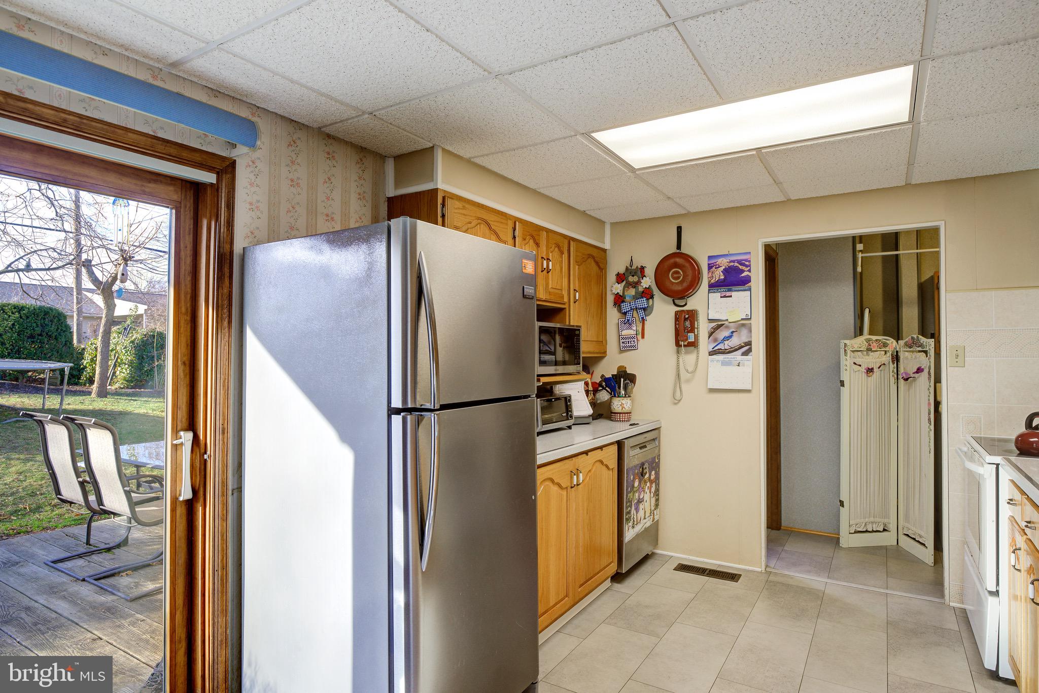 210 Suffolk Road Fairless Hills, PA 19030 - Photo 8 of 18 Gallery Image 8
