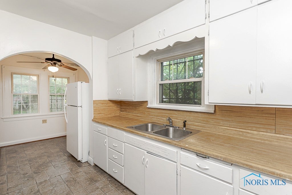 2529 Greenbriar Road Toledo, OH 43607 - Photo 12 of 33 Gallery Image 12