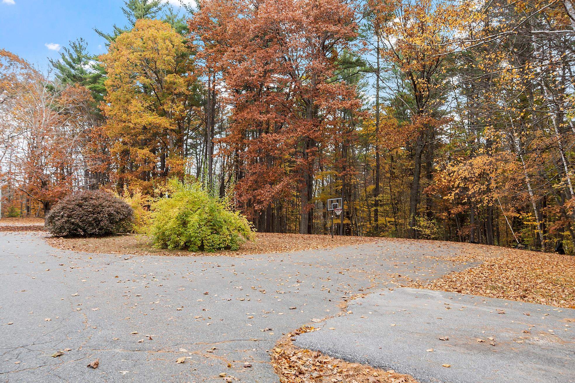 23 Old Stagecoach Road, Unit 15 Epping, NH 03042 - Photo 26 of 28