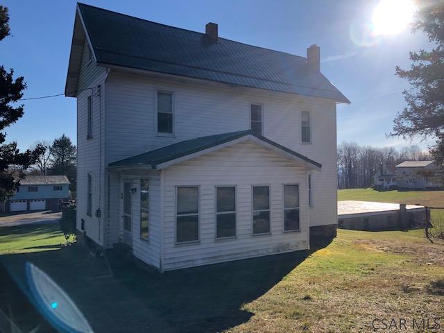 422 Wess Road Mineral Point, PA 15942 - Photo 4 of 38 Gallery Image 4