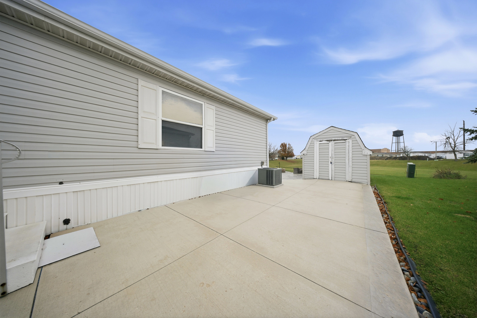 830 South 10th Street DeKalb, IL 60115 - Photo 30 of 41