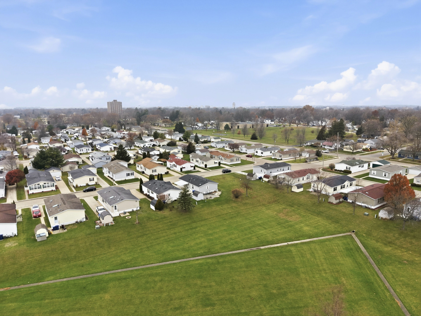 830 South 10th Street DeKalb, IL 60115 - Photo 40 of 41