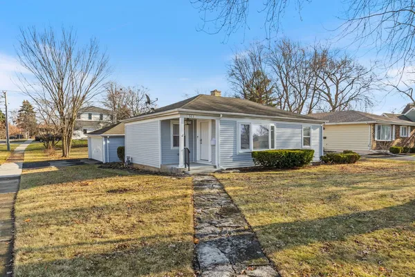 $2,600 | 503 South Benton Street, Palatine, IL 60067