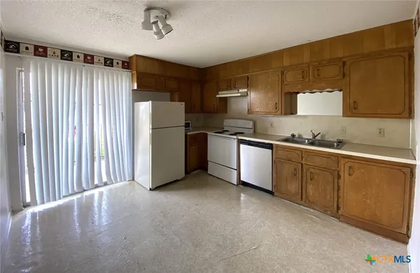 $695 | 4801 Rainbow Circle, Unit 2, Killeen, TX 76543