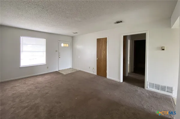 $695 | 4801 Rainbow Circle, Unit 2, Killeen, TX 76543