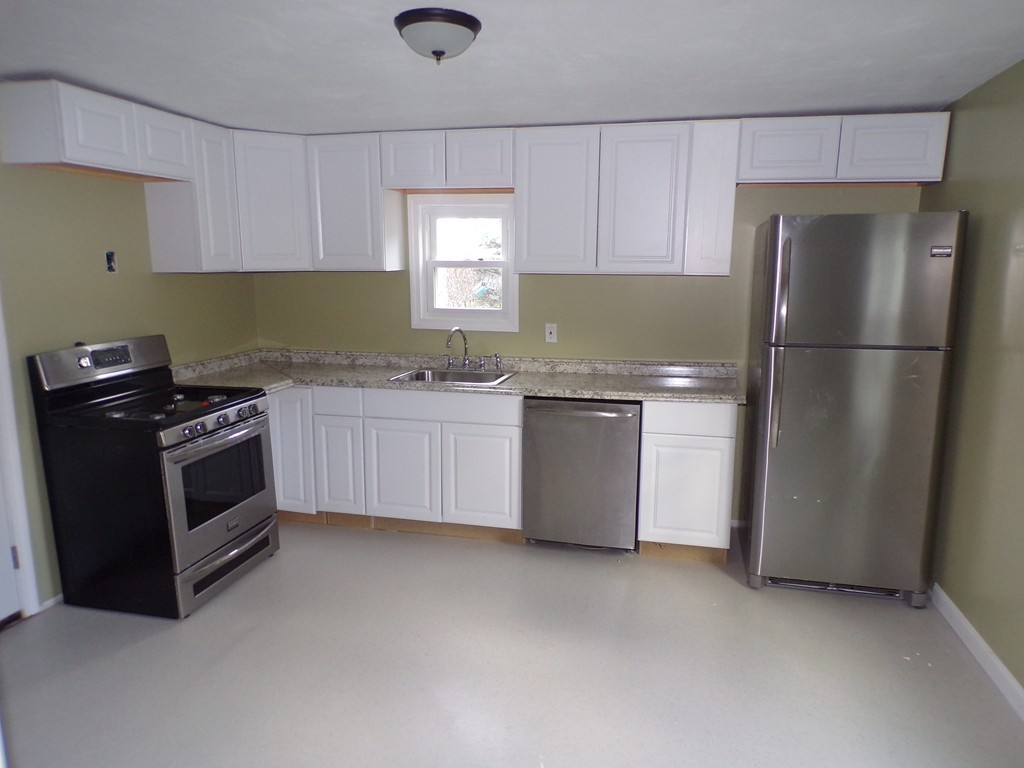 119 Fairhaven Road Worcester, MA 01606 - Photo 4 of 8 Gallery Image 4