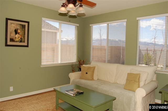 2175 Evergreen Park Drive Reno, NV 89521 - Photo 4 of 9 a living room with furniture and a window