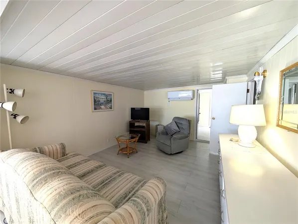 $1,950 | 1702 Olympia Fields Street, Sarasota, FL 34234